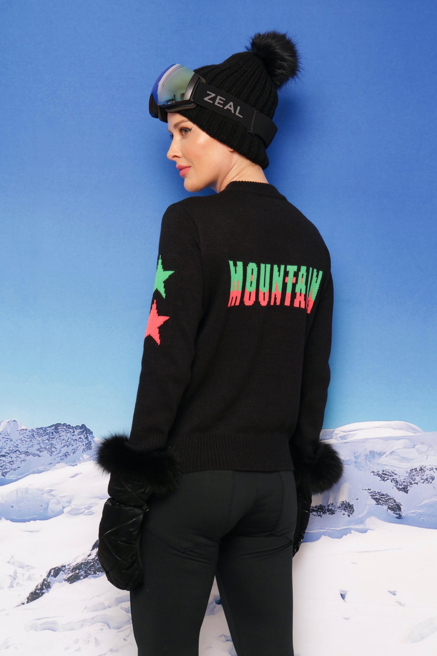 Tricot Meet Me On The Mountain Black
